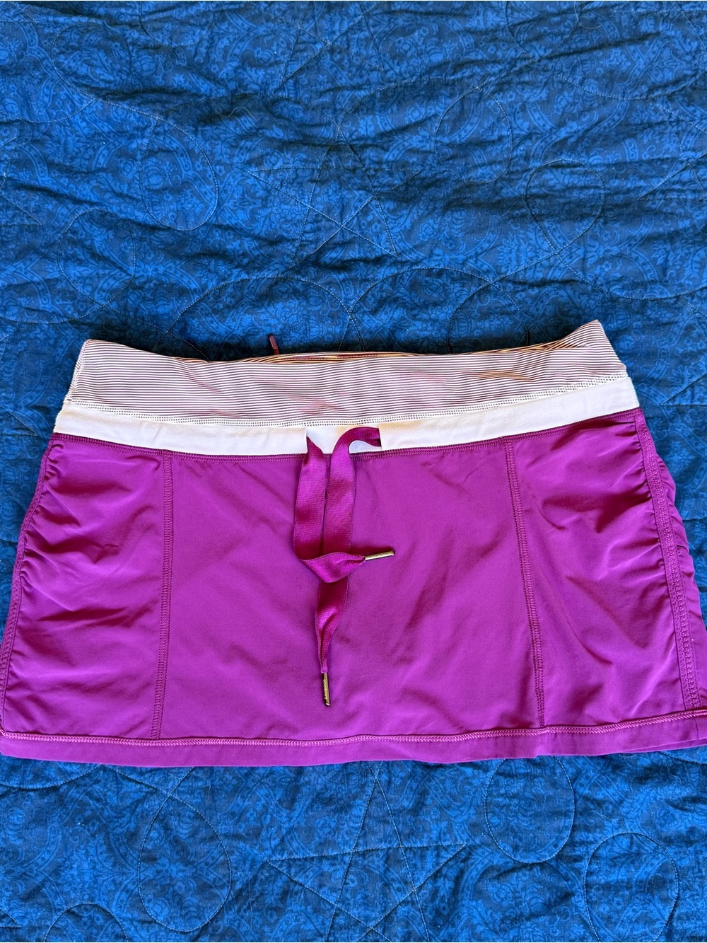Lululemon Skort Magenta with Cinched Sides and White Waistband